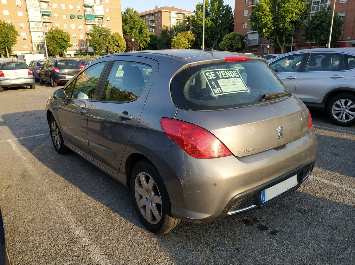 Peugeot 308 5P Allure Puretech 130 S&S EAT8