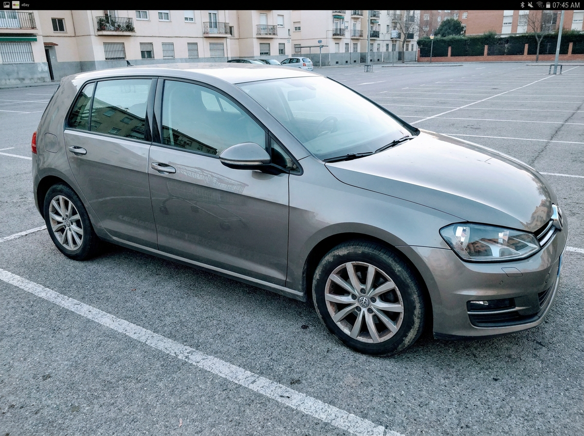 Volkswagen Golf R300 2015